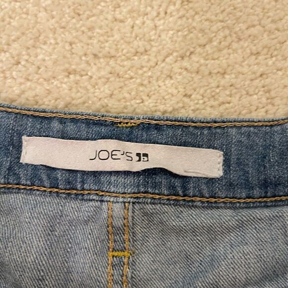Joe's Jeans Jean Shorts Size 24! Super comfortable material & great condition! - Picture 3 of 4